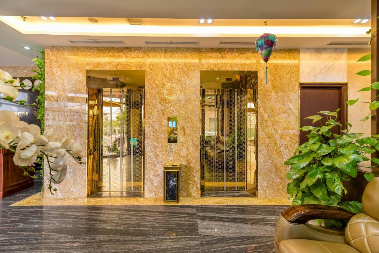 Orchide'Es Hotel Da Nang Exterior photo